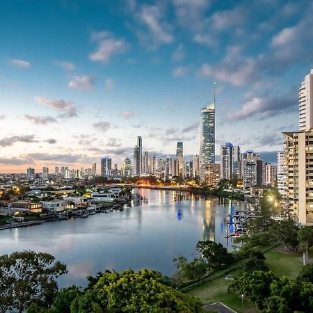 Serenity Surfers Paradise Gold Coast Exterior photo