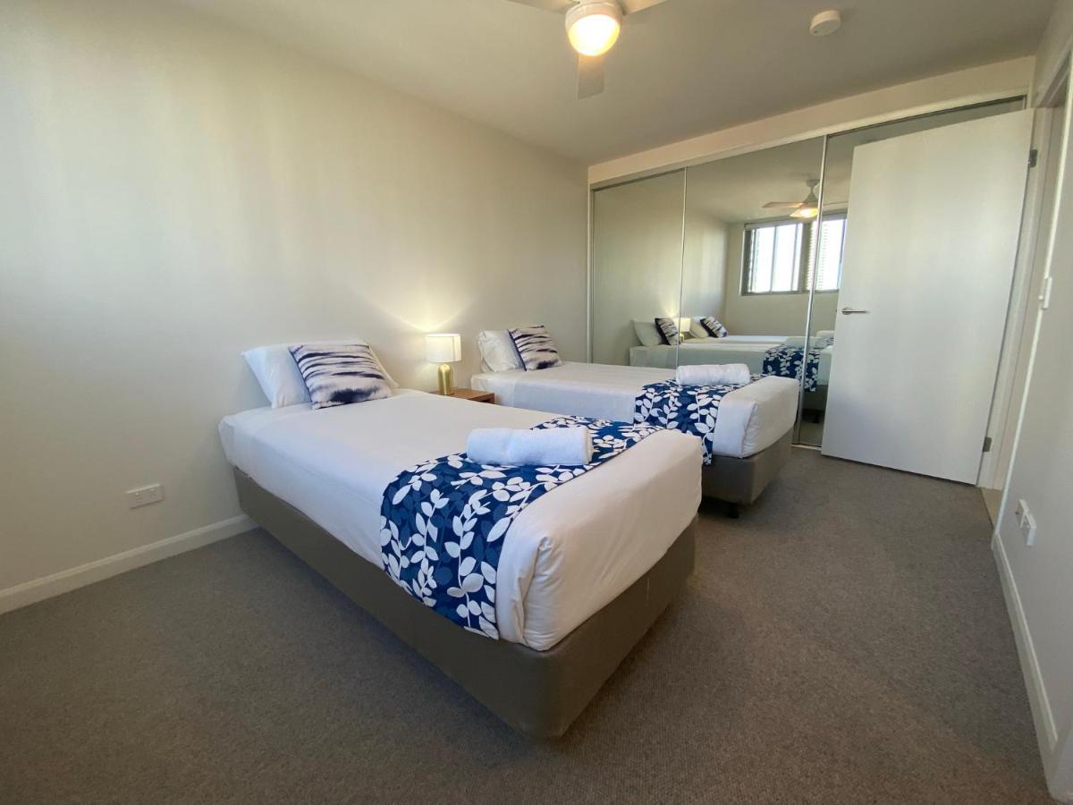 Serenity Surfers Paradise Gold Coast Exterior photo